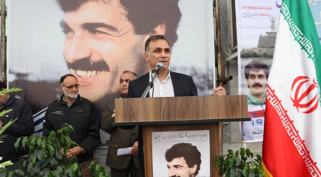 اقدام زیبای مرد استقلالی در فدراسیون فوتبال