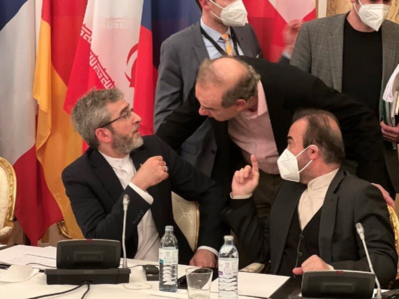 سخنگوی وزارت خارجه: برای جمع‌بندی مذاکرات وین آمادگی کامل داریم اما این آمادگی دائمی نیست / تبادل پیام در سطوح مختلف ادامه دارد / اکنون توپ در زمین طرف غربی است
