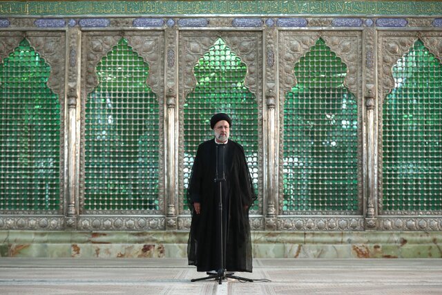 رئیسی: فتنه‌های زیادی برای از بین بردن انقلاب اسلامی انجام شد، ولی این انقلاب ماندگار است / خداوند این انقلاب را خود ایجاد کرد و خود او نیز نگهبان آن است / دشمن به دنبال محقق نشدن آرمان‌های امام است / معتقدیم آینده بسیار درخشان خواهد بود
