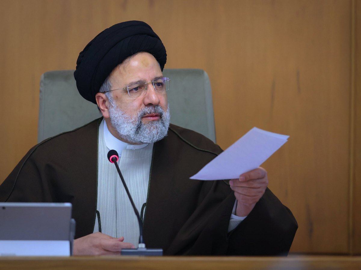 رئیسی: پیشرفت ۶۰ درصدی شبکه ملی اطلاعات، از اقدامات مهم دولت سیزدهم است / برنامه دولت اجرای اهداف اصلی و گفتمان انقلاب اسلامی است / در جبران کسری بودجه بدون استقراض از بانک مرکزی موفق بودیم
