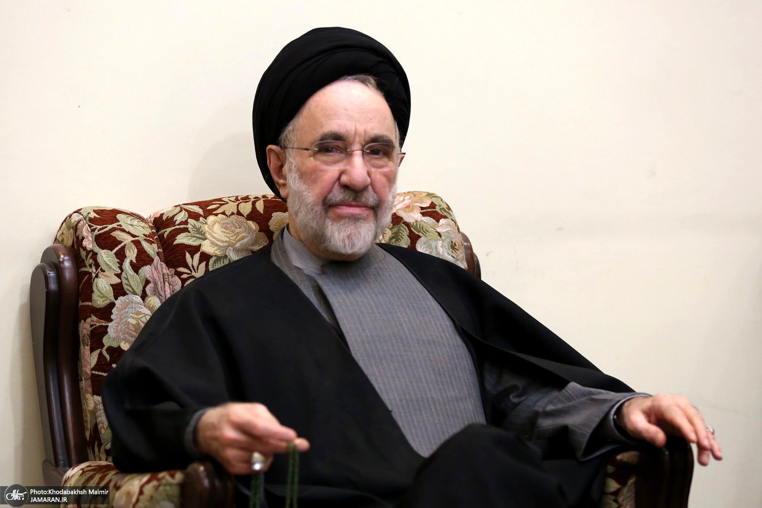 حمایت عباس عبدی از بیانیه اخیر سیدمحمد خاتمی /دست منتقدان برای بن بست شکنی خالی نیست