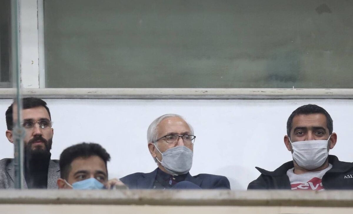 مشکل فدراسیون فوتبال با نسخه یک پرسپولیسی حل می شود ؟