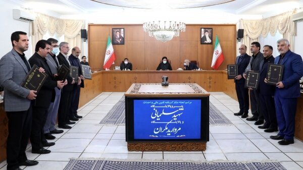 حیرت کاربران از حرکت خارج عُرفِ رئیسی