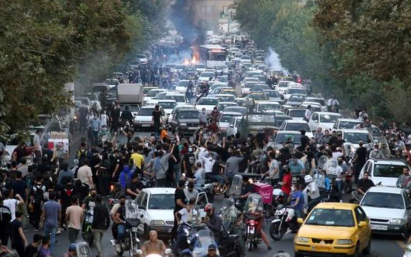 جای دولت در اعتراضات کجاست؟