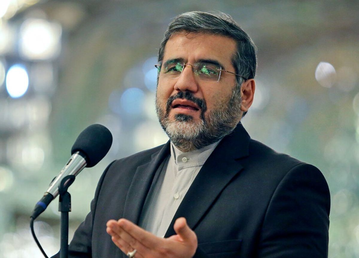 وزیر ارشاد: لیست خبرنگاران اعزامی به مسابقات جام‌جهانی را این هفته منتشر می‌کنیم / این‌که گفته شود اینها هیچ دستاوردی نداشتند، پیش‌داوری است / ما که این افراد را انتخاب نکردیم