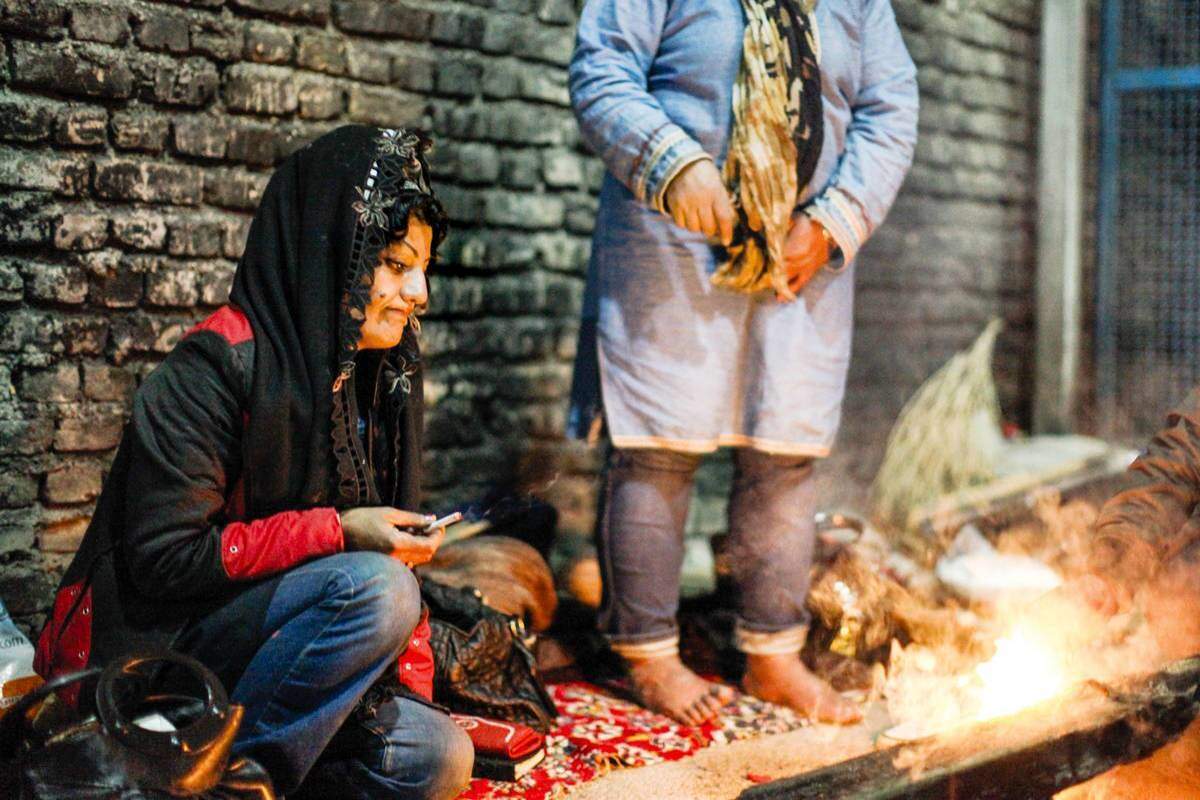 داستان ترسناک شب‌های تهران از زبان مامان زری و۵ زن آواره در پاتوق‌ها