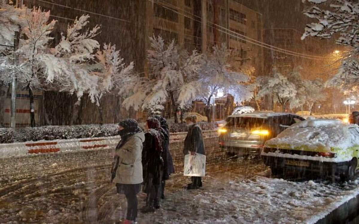 بارش برف و باران در تهران/ کاهش محسوس دما از جمعه