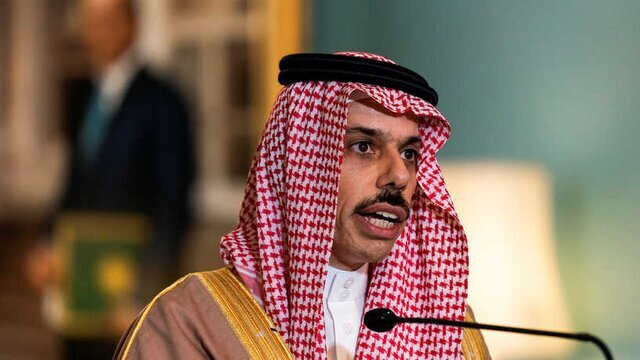 رای الیوم: وزیر خارجه عربستان هفته آینده با پیام ملک سلمان به تهران سفر می‌کند