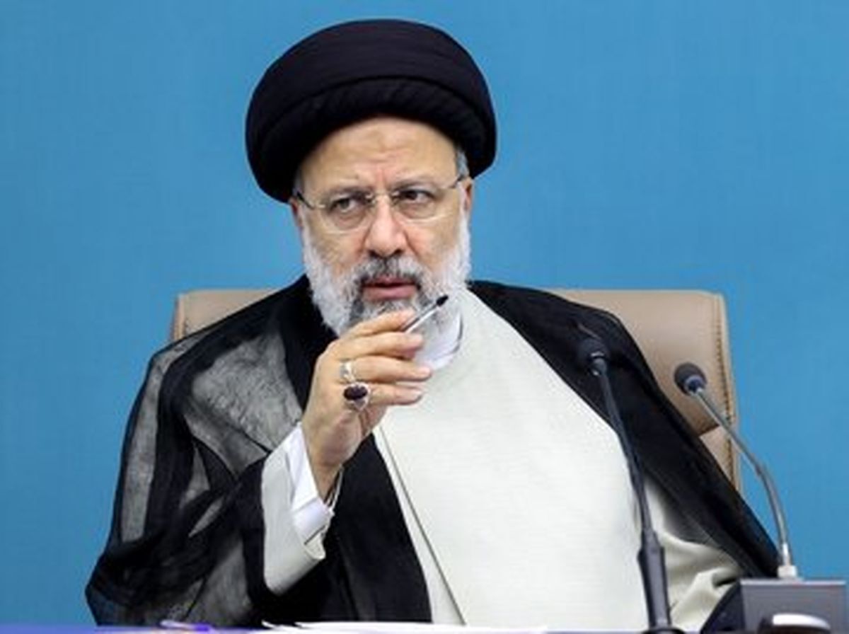 رئیسی: تنش آبی ۳۵۰۰ روستا در دو سال گذشته برطرف شد / مردم چهارمحال و بختیاری خرسندند که بخش قابل توجهی از طرح‌های آبرسانی آنها حل شده؛ ما هم خوشحالیم