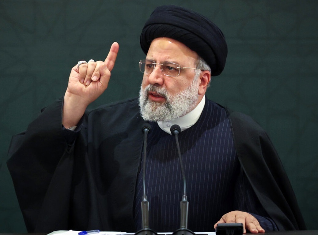 رئیسی: عملیات «وعده صادق»، اقدامی محدود بود؛ اگر فراگیر بود، حامیان رژیم صهیونیستی می‌دیدند که چیزی از این رژیم باقی نمی‌ماند / امروز دیگر سخن از گزینه نظامی علیه ایران نیست