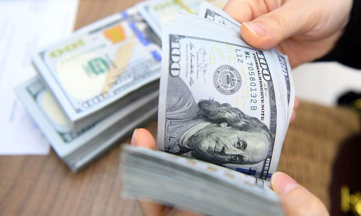 قیمت دلار، طلا و سکه امروز یکشنبه ۲۱ اردیبهشت ۱۴۰۴ / قیمت طلا ۱۸ عیار امروز چند؟ + جدول