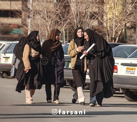 چند عکس دیدنی از حال وهوای تهران در دهه ۸۰